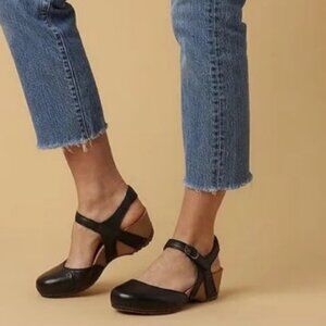 Dansko Tiffani EUC Womens Size 39 US 8.5 9 Black Mary Jane Wedge Ankle Strap